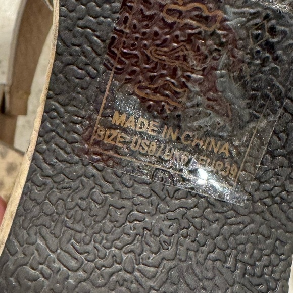 NEW~QUPID~STONE BLACK~SNAKE~STRAPPY WEDGE SANDALS~3 1/4” HEEL~SIZE 8~BR - Picture 10 of 10